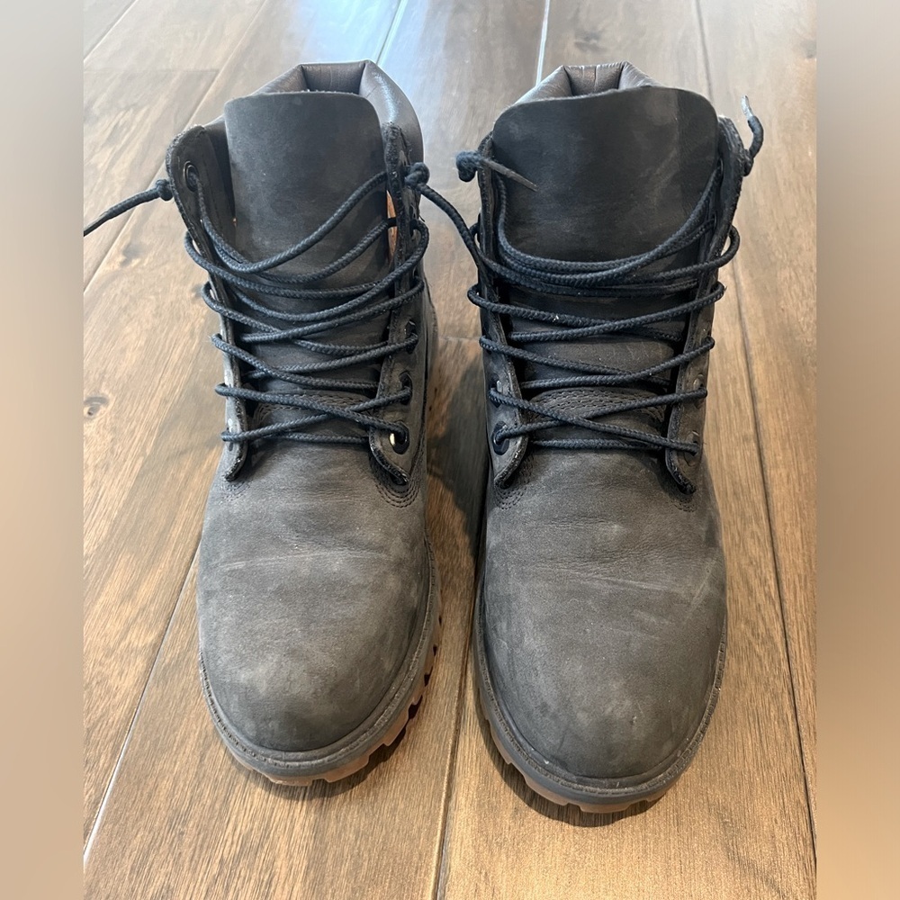 Timberland  Boys  6 Inch Premium Combat Boots Leather Waterproof  Size 4